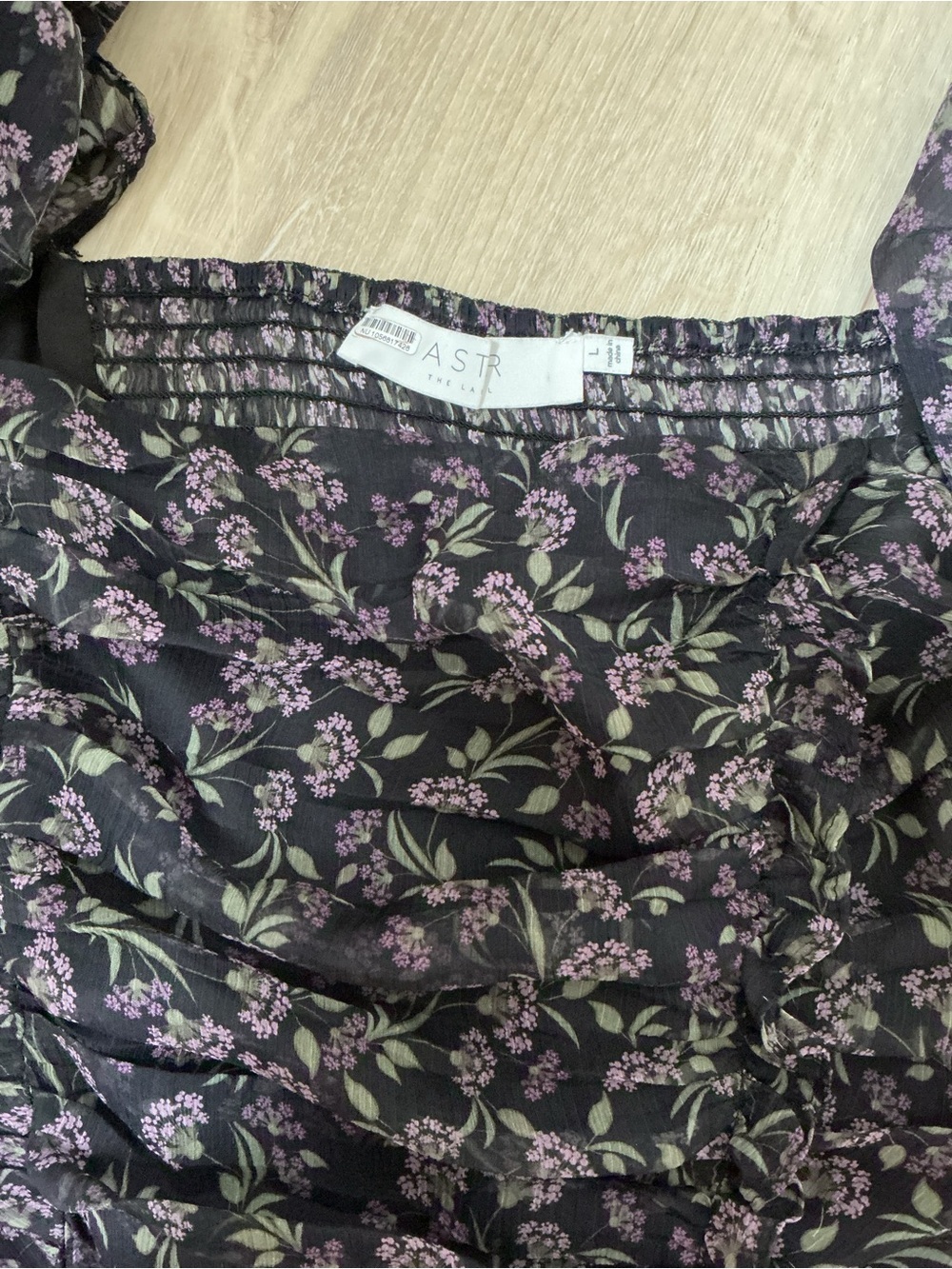 ASTR The Label Boho Black Purple Floral Ruched Sheer Long Sleeve Top Size Large - Picture 6 of 9